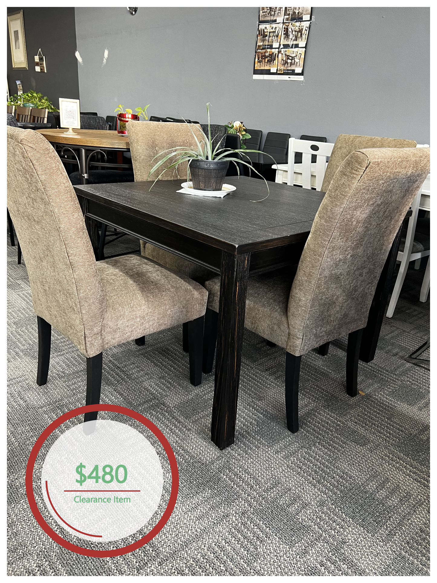 CLEARANCE - 5PC DINING TABLE