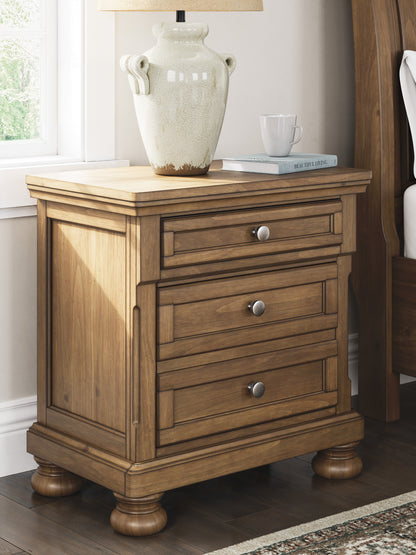 FEDDINGER STORAGE PANEL BEDROOM SET
