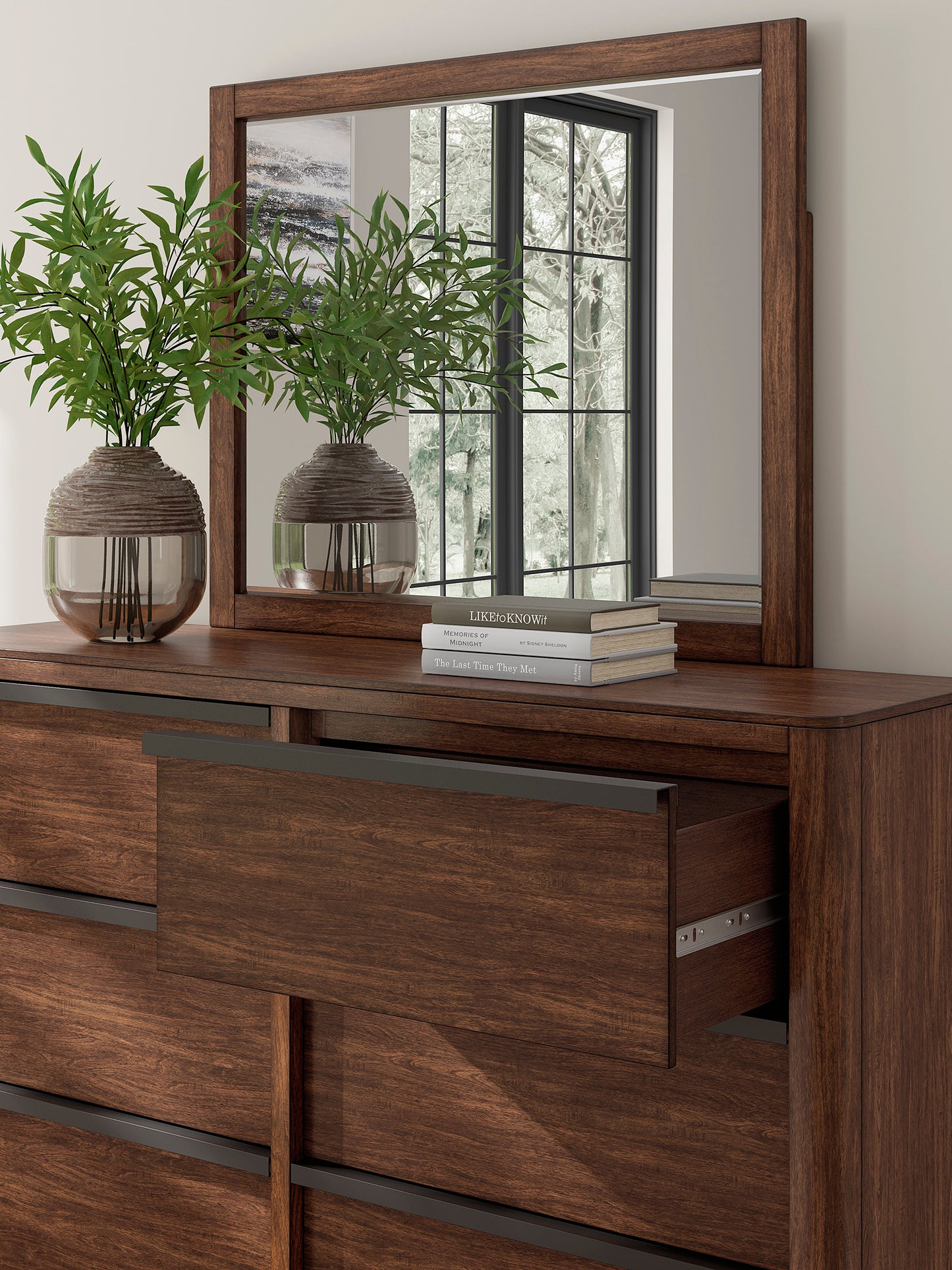 DILENNO CANOPY BEDROOM SET