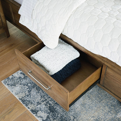 CABALYNN STORAGE PLATFORM BEDROOM SET