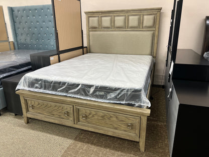 FLOOR SAMPLE - QUEEN PLATFORM STORAGE BED W/ PILLOWTOP & NIGHTSTAND