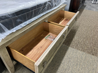 FLOOR SAMPLE - QUEEN PLATFORM STORAGE BED W/ PILLOWTOP & NIGHTSTAND