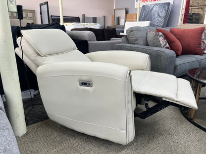 FLOOR SAMPLE - POWER RECLINER